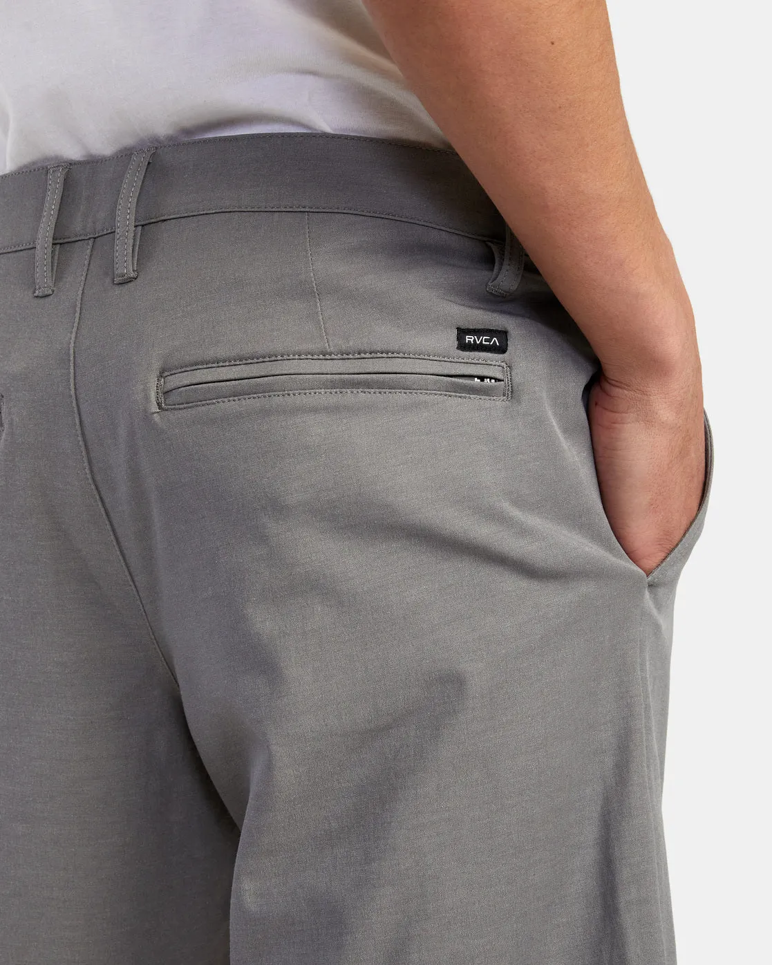 Back In Hybrid Shorts 19" - Athletic Heather