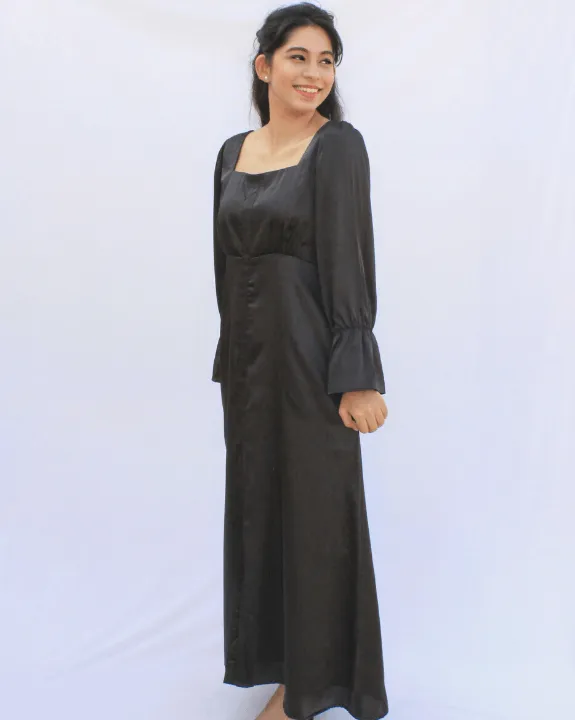 Classic Black Slim-Fit Dress