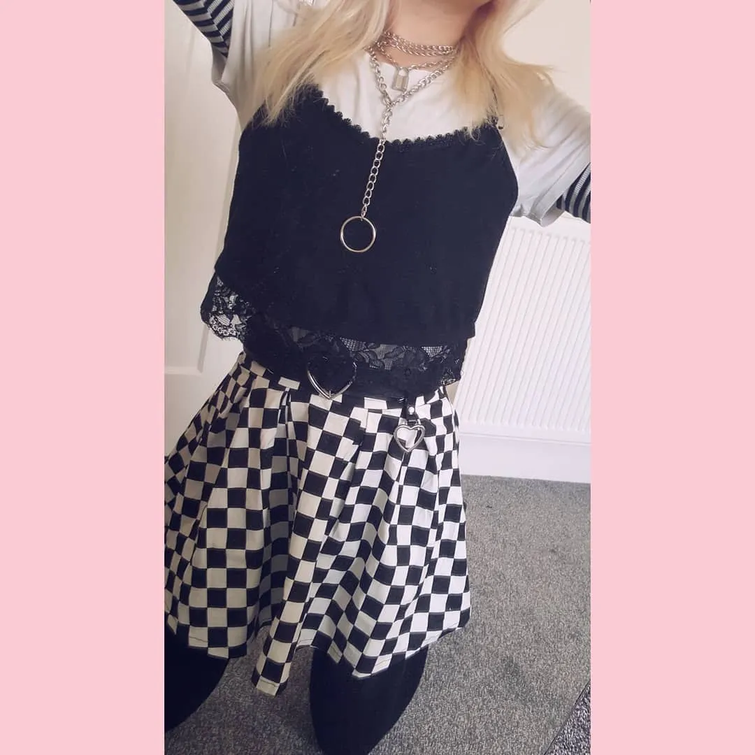 DARK GETHIC BLACK WHITE GRID SKIRT BY61015