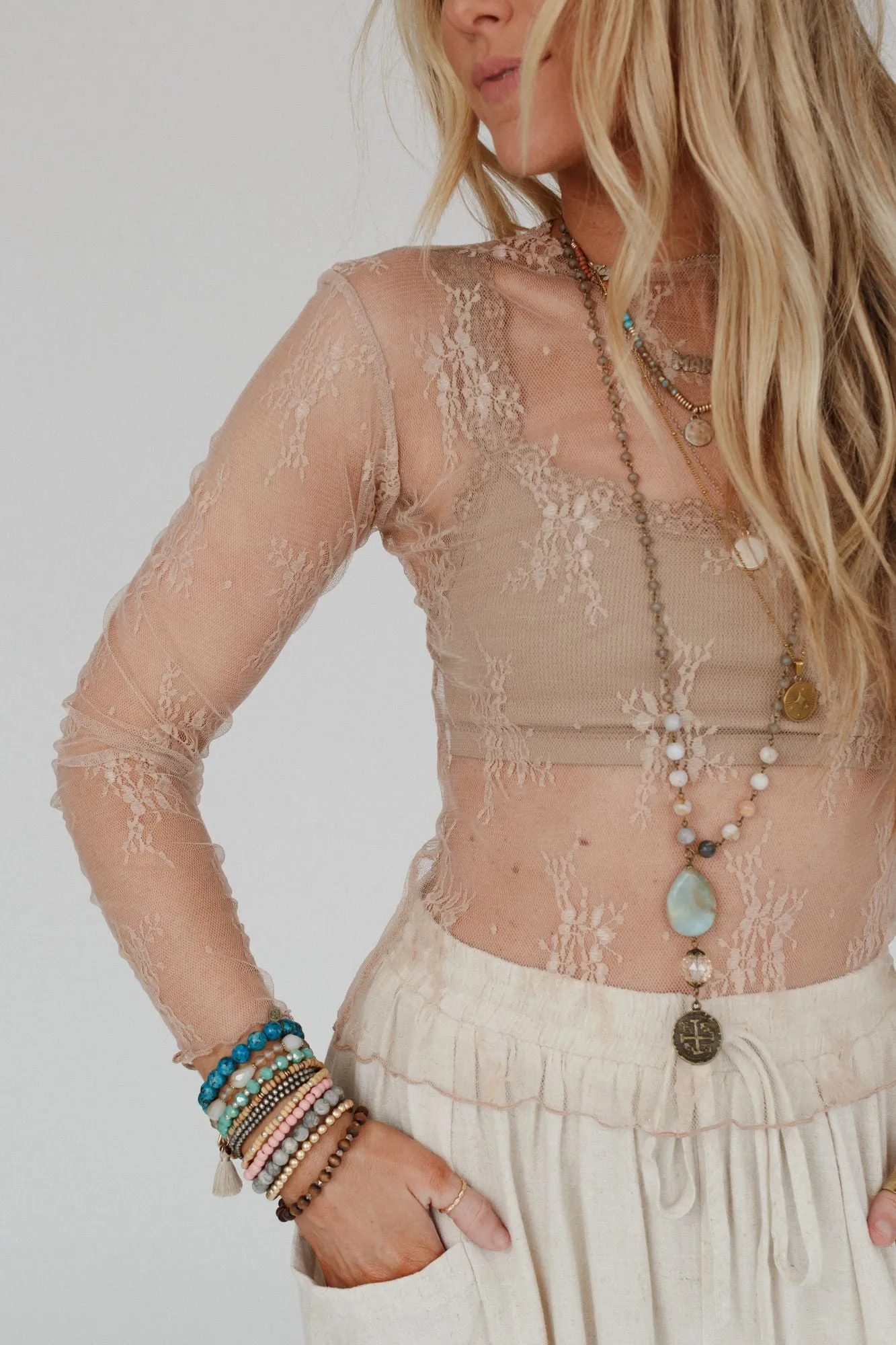 Graceful Lace Top - Nude