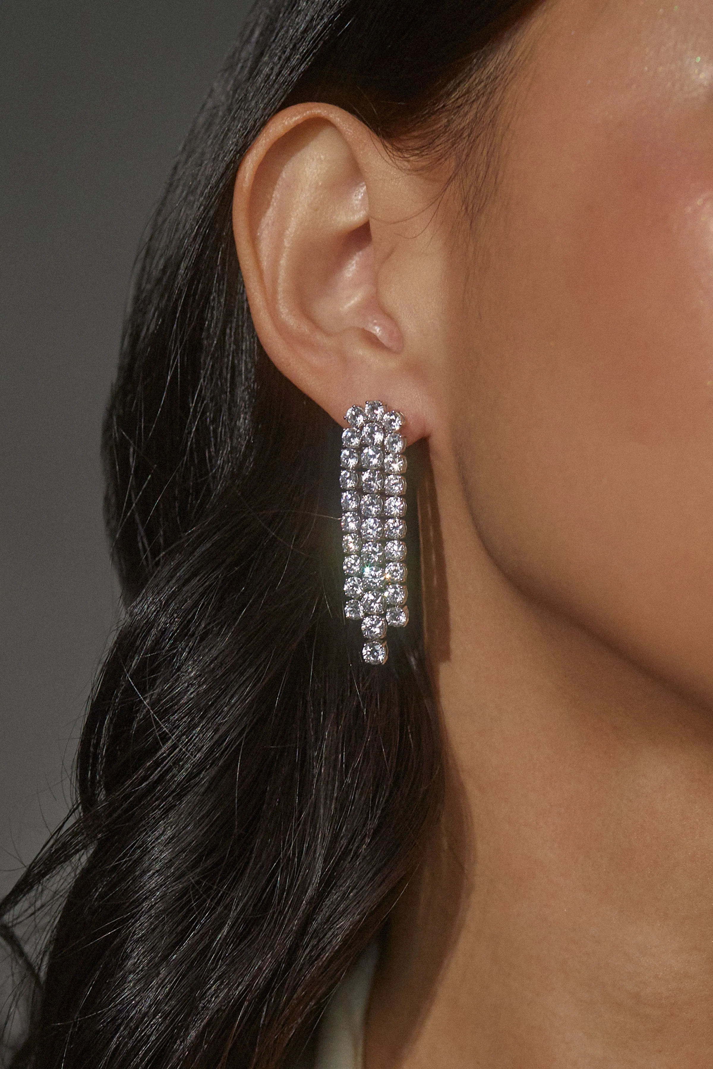 PERFECT TENNIS SLIM CHANDELIER EARRINGS